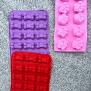 Dog bone molds